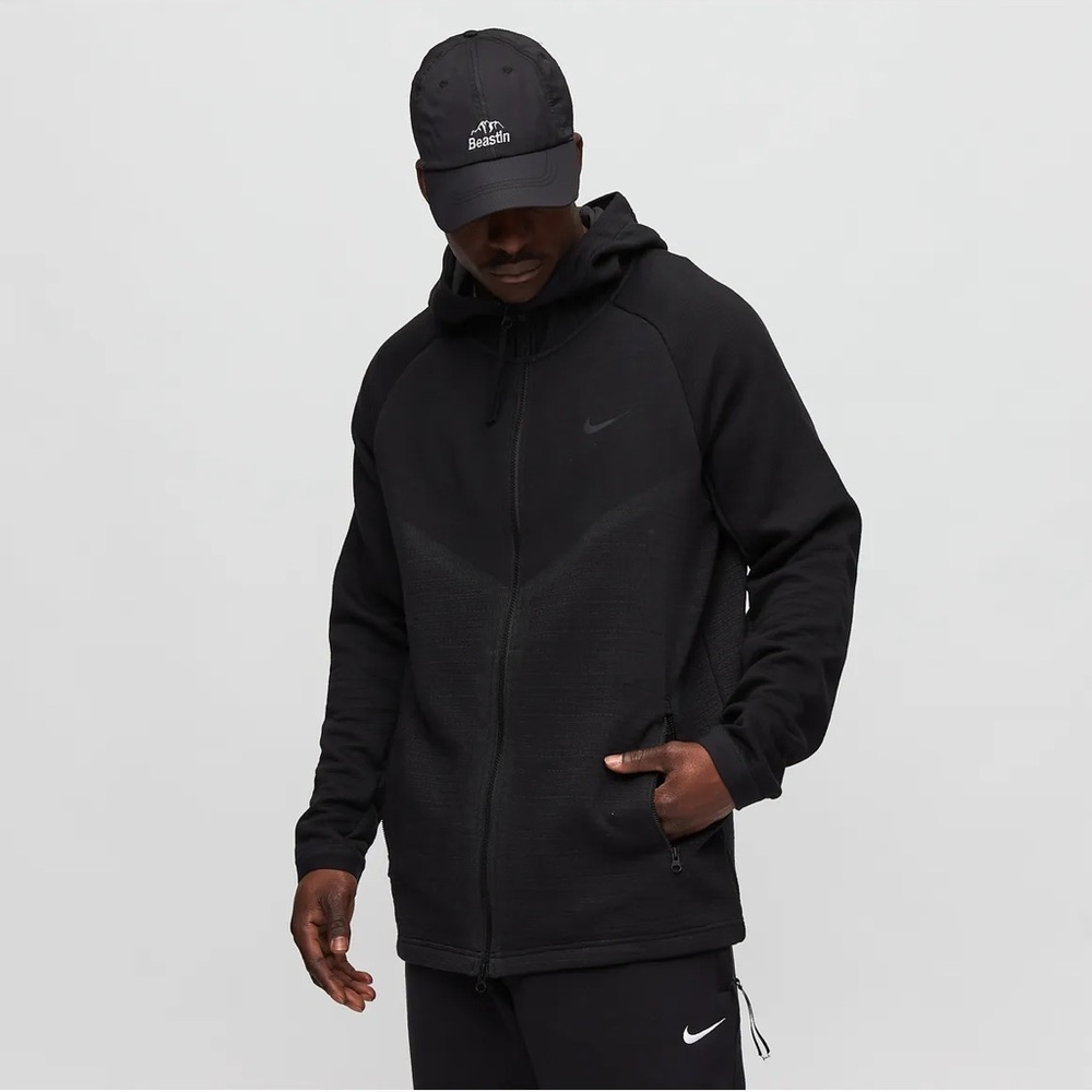Men’s Nike Sportswear Full-Zip Tech Pack Windrunner Hoodie in black